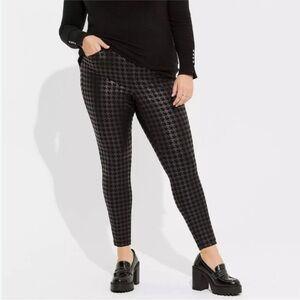 Torrid Black Leggings Sleek Modern Design